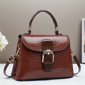 Elegant Women's Single-Shoulder Crossbody Bag <b>Square</b> Shape Zipper Closure Chains Decoration All-Match New Arrival Large Handbags - Product Image 4