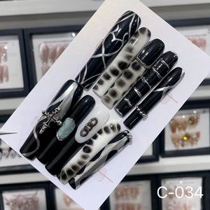 Faux ongles personnalisées, faites à la main en acrylique longue durée, confortables et agréables à porter, de luxe - Product Image 3