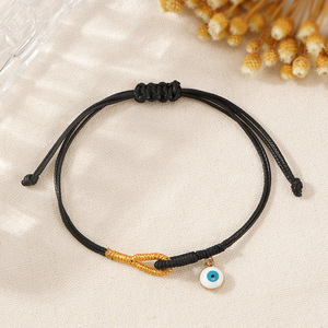 Nueva Pulsera Minimalista Hecha a Mano con Cordón Negro Ajustable y Nudo Dorado Tejido para Mujer - Product Image 3
