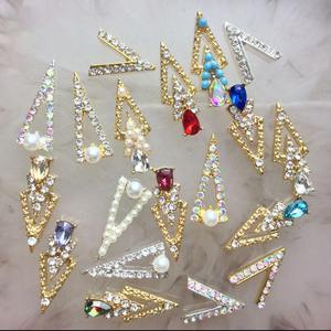 Nouveauté 3D cristal Nail Art strass breloques creux <span class=keywords><strong>Triangle</strong></span> goutte d'eau AB couleur métal déco produit de beauté pour ongles - Product Image 1