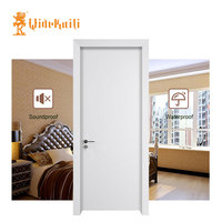 Porte intérieure moderne Qide en WPC, 100% composite bois-plastique, imperméable et insonorisée, pour chambre d'hôtel