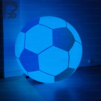 Ballon de football gonflable géant publicitaire en PVC de 2 m, hermétique, pour jeux de carnaval, ballon de football gonflable géant avec lumière LED