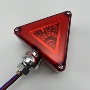 1X 10-30V LED hai mặt tam giác bên đánh dấu ánh sáng W/Vòng hào quang 2 mặt không thấm nước hổ phách/đèn hậu lần lượt Màu Đỏ - Product Image 4