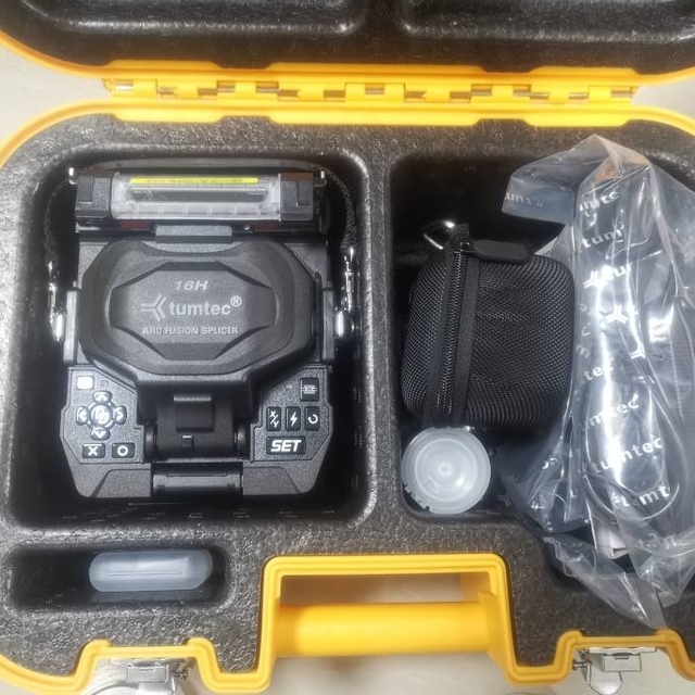 Tumtec FST-16H 6s Splicing Welding Machine Optic Fiber Fusion Splicer Machine  6 Motor Core-to-Core Arc Welding for FTTH