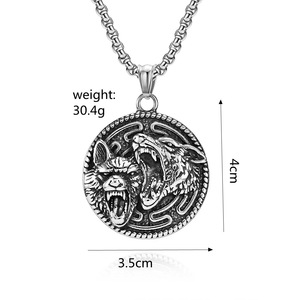 Yunnique – pendentif rétro nordique en acier inoxydable pour hommes, double face, tête de loup, thème animal, bijoux cadeau - Product Image 5