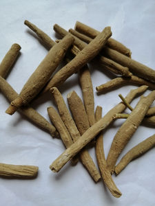 Racines <span class=keywords><strong>d</strong></span>'ashwagandha brutes indiennes de haute qualité, meilleur prix, nouvelle ashwagandha séchée pour le thé - Product Image 4