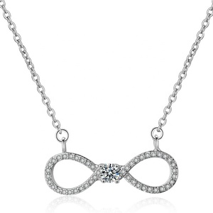 Collar con Colgante de Oro de 14k con Circonita, Diseño Especial para el Día de la Madre, Regalo de Boda o Compromiso para Chicas - Product Image 1