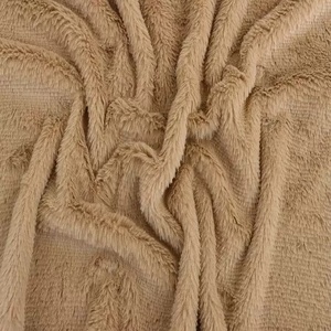 Vente en gros de tissu en <span class=keywords><strong>peluche</strong></span> en fourrure de lapin de haute qualité sans perte vêtements poupées Textiles de maison couvertures tissus - Product Image 3