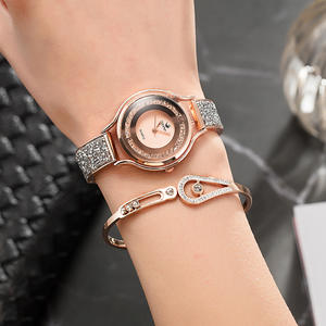 Nouvelle <span class=keywords><strong>montre</strong></span> pour femmes série boîte cadeau <span class=keywords><strong>montre</strong></span> à quartz de haute qualité avec galvanoplastie collier diamant zircon - Product Image 4
