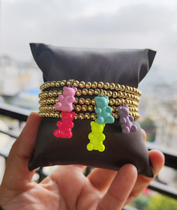 Venta al por mayor encantadoras <span class=keywords><strong>pulseras</strong></span> de cuentas de oso de goma <span class=keywords><strong>para</strong></span> niñas joyería de moda con cuentas - Product Image 4