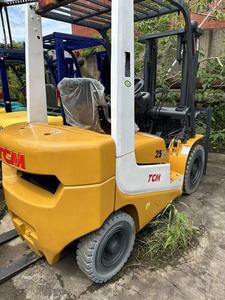 Montacargas TCM Usado Confiable de 2.5 Toneladas FD25 Diésel con Altura de Elevación de 3000 mm, Desplazamiento Lateral Opcional, Equipo de Construcción - Product Image 2