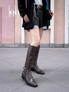 Bottes d'hiver montantes avec boucle métallique et fermeture éclair, design rehaussant pour femmes, bottes de mode pour dames - Product Image 5