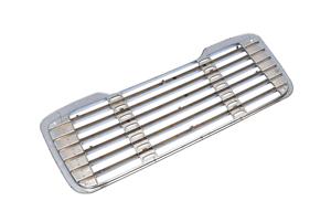 Parrilla para Freightliner M2 sin Rejilla Antimosquitos, sin Emblema, Cromada y Pintada, 2002-2018 - Product Image 3