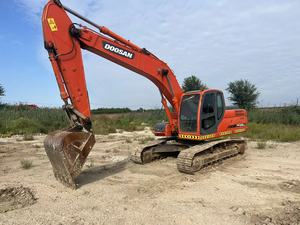 DOOSAN DX225LCA 225 LC 20 Ton Engine Excavator Original Paint Low Price 3m Bucket Capacity Cummins Brand Used in United <b>Kingdom</b> - Product Image 3
