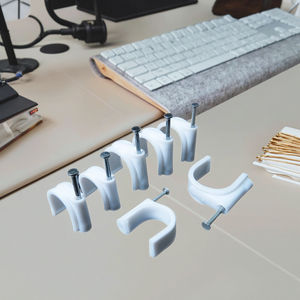 Câble d'agrafe de Pipeline en forme de U carré/<span class=keywords><strong>grillage</strong></span> en acier circulaire de clou matériel en Nylon Durable <span class=keywords><strong>pour</strong></span> la fixation de clou de selle de ciment - Product Image 1