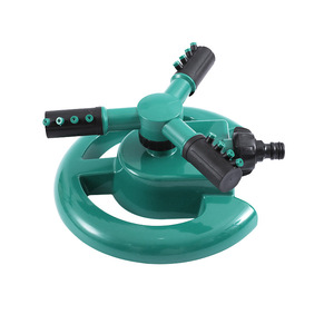 Cabezal de rociador giratorio automático de 360 ​​grados para riego de césped y jardín, diseño de plástico con forma de media luna verde y azul - Product Image 3