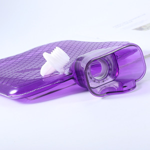 Bouteilles d'eau chaude violettes transparentes 2000ml sac d'eau chauffant pour les mains rempli d'eau en <span class=keywords><strong>PVC</strong></span> antidéflagrant - Product Image 4