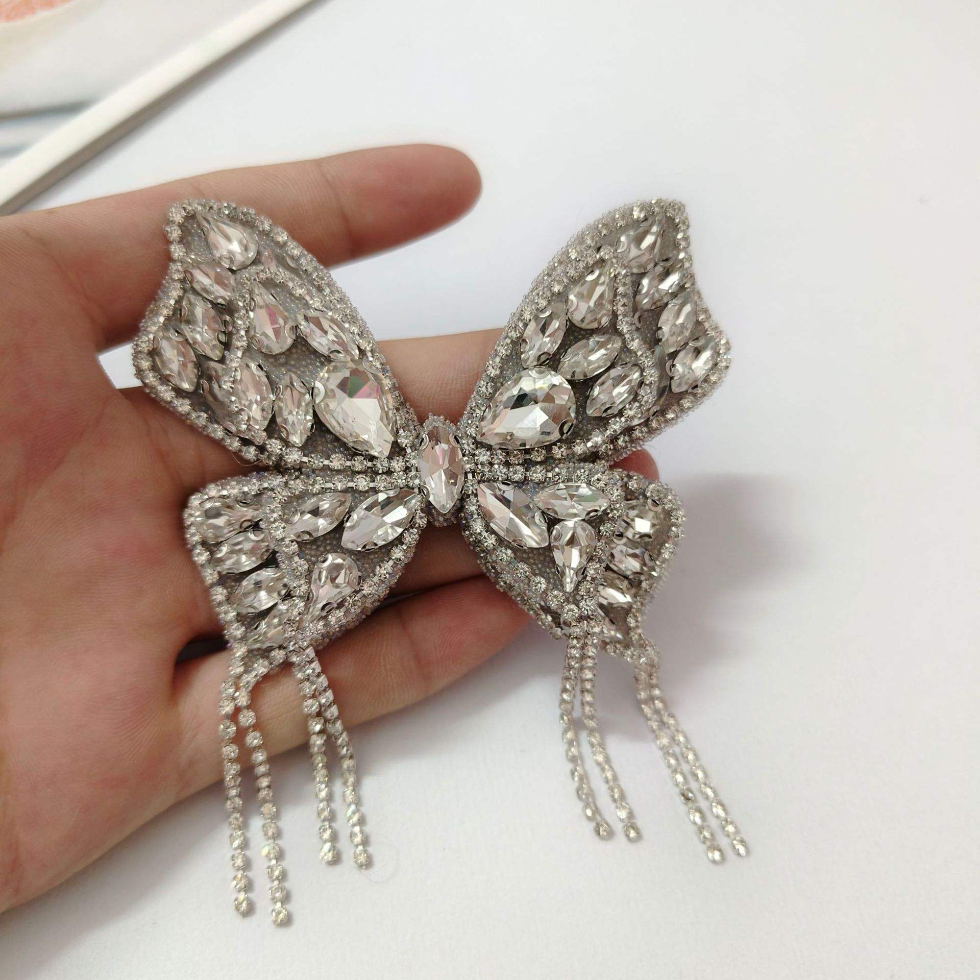 Flash diamond tassel butterfly