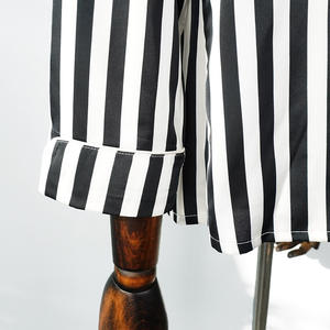 Conjuntos al por mayor de 2 piezas de poliéster para mujer, conjuntos de pijamas de diseñador de seda manchada para mujer - Product Image 3