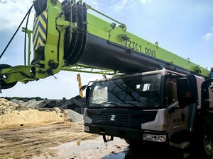 Grue mobile sur camion Zoomlion ZTC1000V5 d'occasion, marque chinoise d'origine, capacité de 100 tonnes, disponible à Dubaï - Product Image 5
