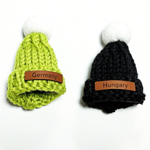 Chapeau tricoté sur mesure avec étiquette en cuir, aimant de réfrigérateur idéal pour l'<span class=keywords><strong>Islande</strong></span>, le Danemark, la Norvège, la Suède, aimant de réfrigérateur souvenir, cadeaux - Product Image 1