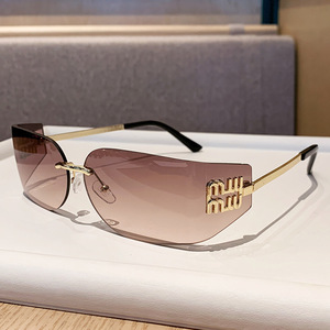 Nouvelles lunettes de soleil Y2K sans monture en métal UV400, même style que <span class=keywords><strong>Jang</strong></span> Won-young, monture étroite, tendance, uniques, rétro, célébrité d'Internet - Product Image 3