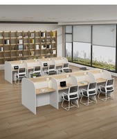 Bureau d'ordinateur de bureau moderne avec grille Salle d'étude Formation Panneau de préparation aux examens fermés Style bois pour classe et étude partagées
