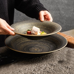 <span class=keywords><strong>Assiette</strong></span> creuse <span class=keywords><strong>en</strong></span> céramique peinte à la main avec incrustation dorée Wujin, design de luxe léger, vaisselle haut de gamme pour hôtel, plat pour plats occidentaux - Product Image 3