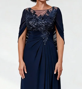 فساتين أم العروس من الشيفون المزين بالترتر باللون الأزرق البحري مع عباءة، تصميم A-Line بمقاسات كبيرة وطول يصل إلى الأرض - Product Image 5