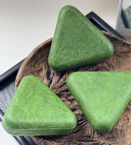 <span class=keywords><strong>Usman</strong></span> thiên nhiên tam giác 3 oz rắn dầu gội thanh làm dịu cỏ công thức chống gàu thảo dược chăm sóc tóc cho phụ nữ và nam giới - Product Image 4