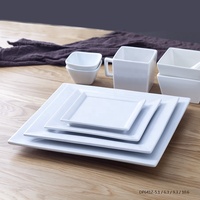 Service de Table Complet en Porcelaine Personnalisé Vente en Gros, Assiettes Carrées en Céramique Blanches pour Restaurant