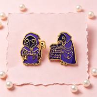 Broches en métal en gros : Docteur de la Peste, Corbeau, Badge en métal de dessin animé mignon, Impression UV créative, Accessoire personnalisé pour vêtements