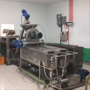 2. Nesil Zeytinyağı Sıkım Ekipmanları Üretim Hattı Anahtar Teslim Projesi <span class=keywords><strong>3</strong></span> Fazlı Santrifüj İşlemli Zeytinyağı Sıkma Makinesi - Product Image 3