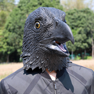Masque en latex Black Eagle, taille unique, couvre-chef animal pour fête d'Halloween, accessoires de costume cosplay - Product Image 1