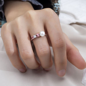 แหวนเพชรเม็ดกลมประดับมุกและพลอยสีชมพูทรงกลม ดีไซน์หรูหรา ทอง 18K รุ่น MSR-1635 จาก Messi Jewelry - Product Image 6