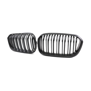 Grille avant de voiture de série de mode améliorée pour BMW série 1 F20 2015-2017 <span class=keywords><strong>Gril</strong></span> de pièces automobiles noir brillant à Double lamelles - Product Image 1