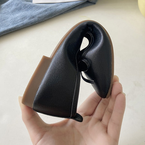 Nouvelles Chaussures Plates Ballerines Femme Printemps/Été en Cuir Véritable avec Tige en Maille, Semelle EVA TPR, Idéales pour Mariage, Couleurs Blanc et Noir - Product Image 2