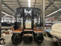 Nouveau design 2026 Bateau ponton en aluminium de 19 pieds certifié CE, bateau de pêche de luxe avec capote Bimini, moteur hors-bord 150-250 CV, 30-35 nœuds, pour lac