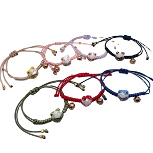 2025 nuovo braccialetto di tessitura del gatto in ceramica del piccolo cartone animato alla moda del gatto <span class=keywords><strong>della</strong></span> <span class=keywords><strong>fortuna</strong></span> fatto a mano tessere braccialetto dello studente - Product Image 1