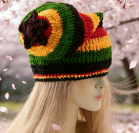 Gorro Kufi de Ganchillo Hecho a Mano MADESHINE, Estilo Color Block con Rayas Arcoíris, Estrella Roja y Amarilla, Gorro Bob Marley Rasta Estilo Jamaica