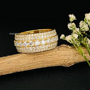 Anillo de Bodas de eternidad de diamante de laboratorio enorme de oro sólido de 14K - Product Image 5