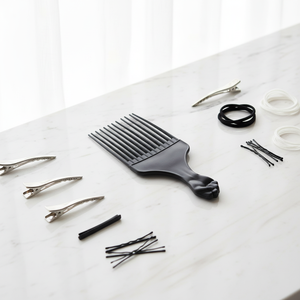 Pettine Afro a Denti Larghi BLISSLIFE con Logo Personalizzato, Nero, Ecologico, Portatile, per Acconciature Maschili e Uso Professionale - Product Image 1