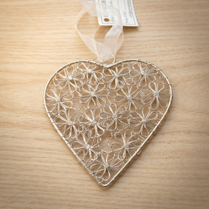 Sonnet Decor Handcrafted Iron Art Deco Heart <b>Ornament</b> Floral Wire Design Hanging Decoration for Living Room Valentine'S Day Use - Product Image 1