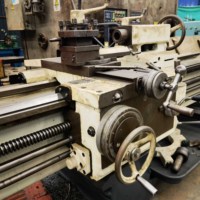 Vente directe usine – Tour horizontal semi-automatique d'occasion Shenyang CA6140, prix abordable, moyenne capacité, haute précision, compacte