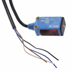 P/N 1042085 เซ็นเซอร์อุตสาหกรรมใหม่และของแท้ SENSOR RETROREFLCTV 3M NPN DO/LO - Product Image 1