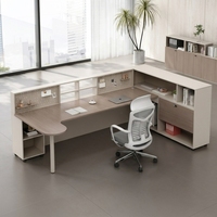Poste de travail modulaire en L avec écran perforé, bureau pour employés avec gestion des câbles et armoire de rangement latérale