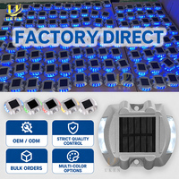 Borne de signalisation routière solaire étanche IP68 en aluminium surélevée en forme de fer à cheval, avec LED multicolores à haute capacité de charge pour la sécurité routière