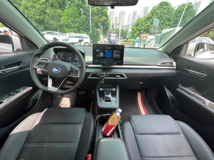 Gebrauchter BYD <span class=keywords><strong>E3</strong></span> 2019 400 Travel Edition Rein Elektrischer Sedan mit Ternärer Lithium-Batterie Linkslenker 4-Türer 5-Sitzer aus China - Product Image 4