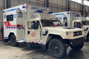 Nuevo Vehículo Diésel 4x2 LHD RHD Iveco A35 para Rescate Médico y Transporte de Pacientes, Isuzu JMC Foton Hiace Chery, Exportación de Automóviles - Product Image 6