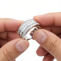 Bague moderne en platine plaquée avec un design circulaire, sertie de zircone cubique brillante, pour homme, mariage, fiançailles, bijoux